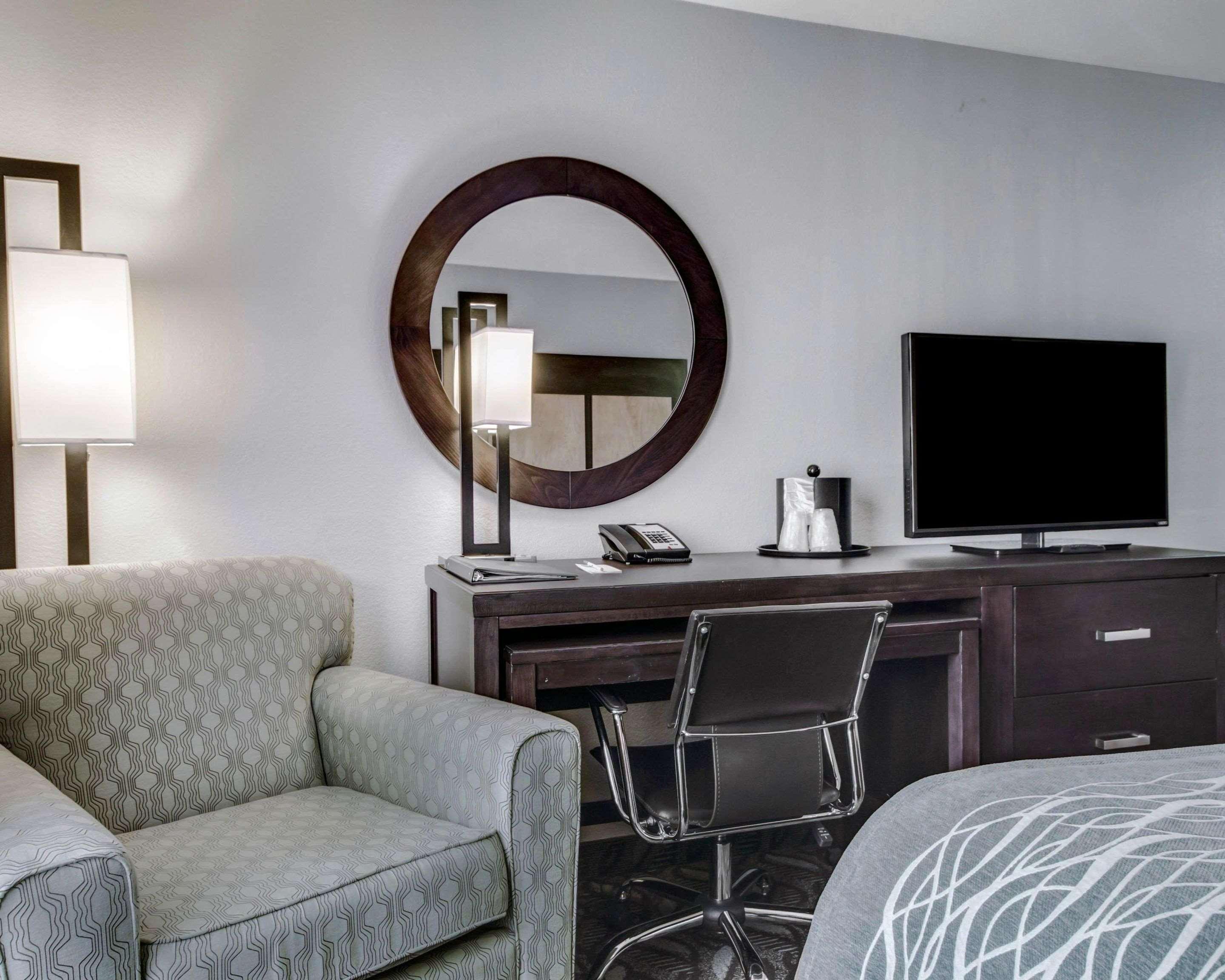 Comfort Inn & Suites I-10 Airport El Paso Esterno foto