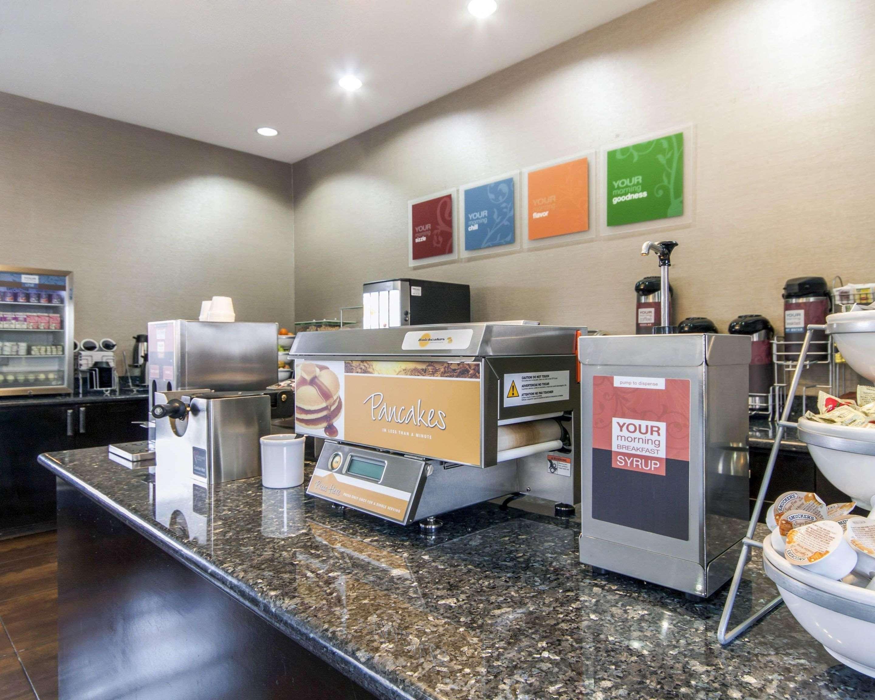 Comfort Inn & Suites I-10 Airport El Paso Esterno foto